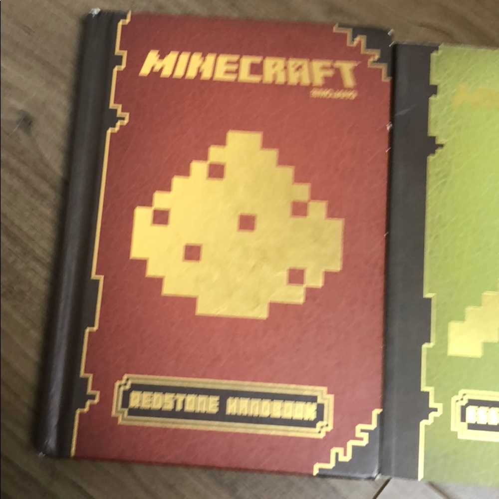 3 Minecraft Handbooks - Picture 3 of 10